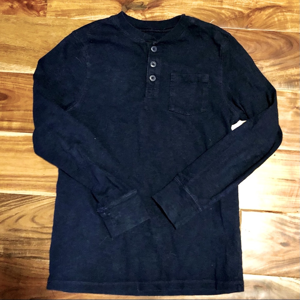 🌸Cherokee Henley long sleeved top, boys M 8/10